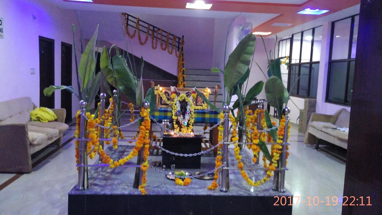 Hotel Varsha Hampi Extérieur photo